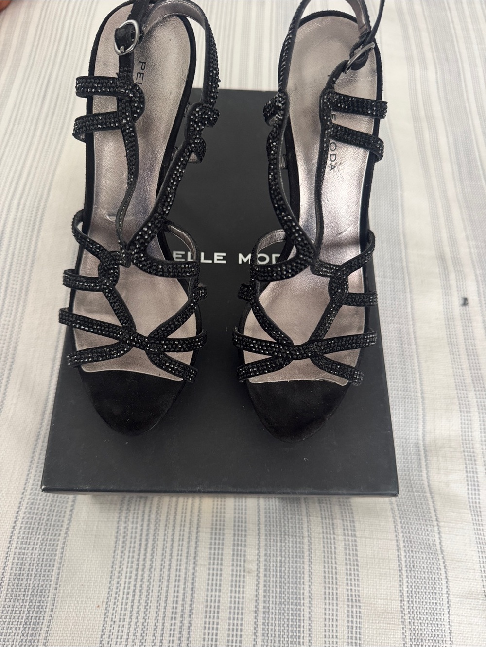 Pelle Moda Black Crystal-Strap Heeled Sandals Size 8
